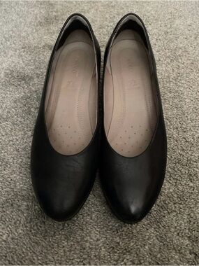 Black Women's Ecco Leather low heels